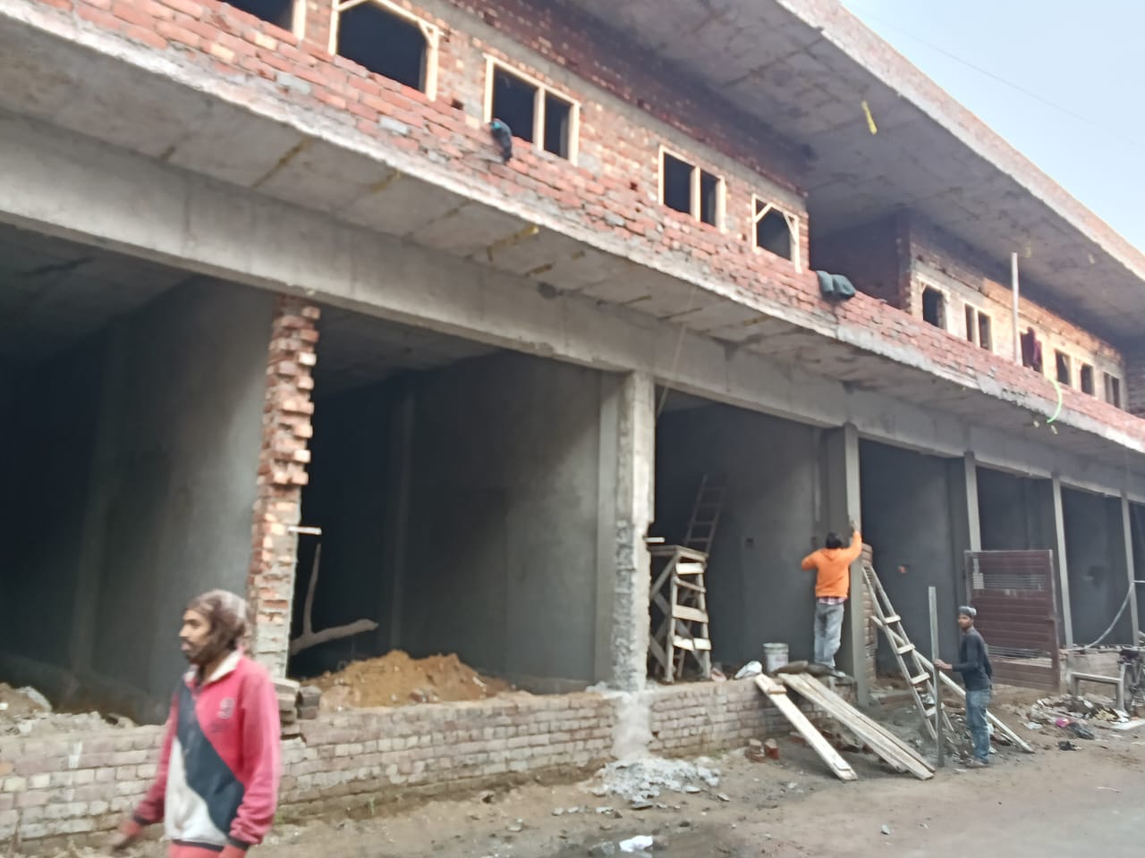 ਜਲੰਧਰ ਦੇ ਹੁਸ਼ਿਆਰਪੁਰ ਰੋਡ ਤੇ ਚੁੰਗੀ ਲਾਗੇ ਨਜਾਇਜ਼ ਉਸਾਰੀ ਜੋਰਾ ਤੇ