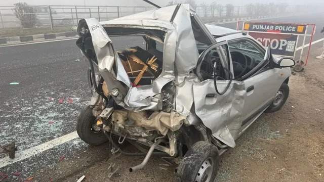 ਮੋਗਾ,ਭਿਆਨਕ ਸੜਕ ਹਾਦਸਾ ਬੱਸ ਨੇ ਮਾਰੀ ਕਾਰ ਨੂੰ ਟੱਕਰ